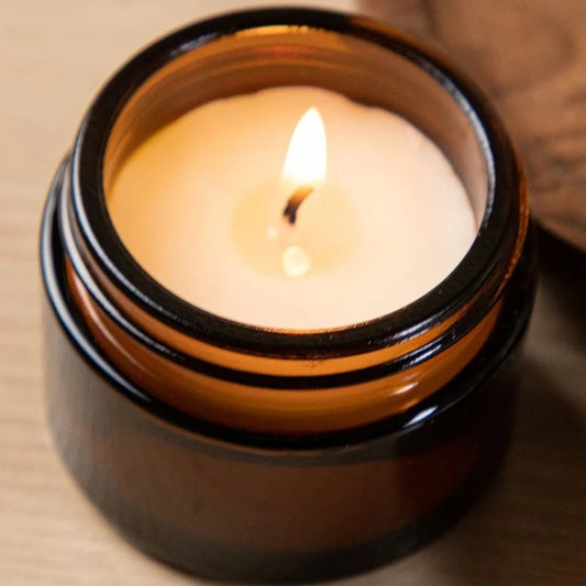 Bougie parfumée en verre ambré, cire de soja - Maison Rovelia (vue 2)
